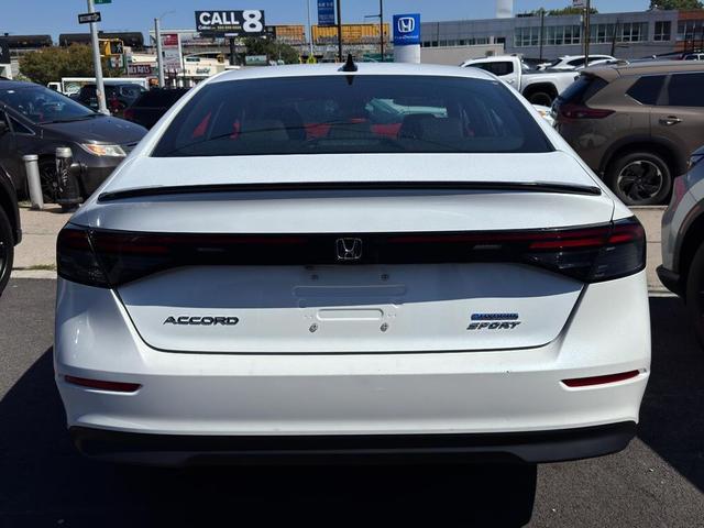 Photo of 2024 Platinum White Pearl Honda Accord Hybrid