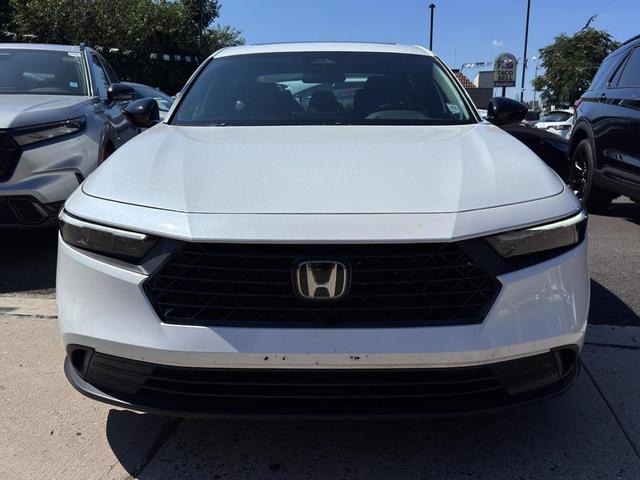 Photo of 2024 Platinum White Pearl Honda Accord Hybrid