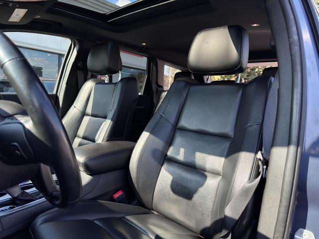 Photo of 2021 Slate Blue Pearlcoat Jeep Grand Cherokee
