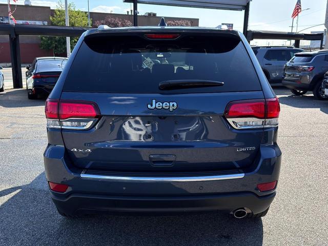 Photo of 2021 Slate Blue Pearlcoat Jeep Grand Cherokee