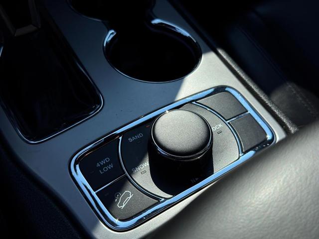 Photo of 2021 Slate Blue Pearlcoat Jeep Grand Cherokee