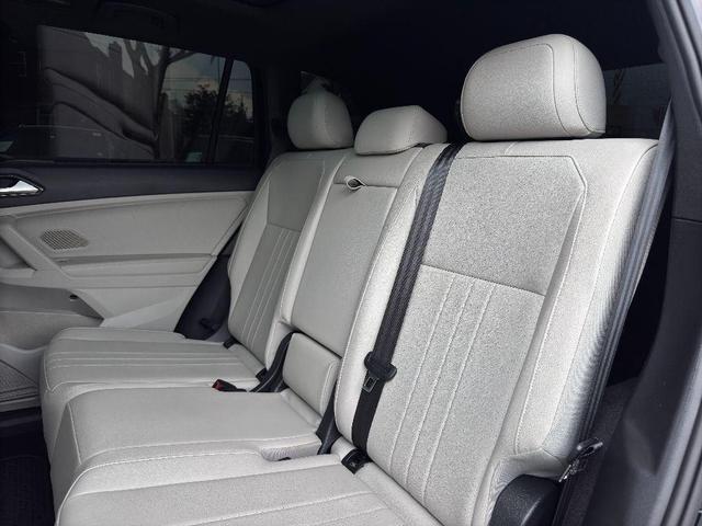 Photo of 2022 Deep Black Pearl Volkswagen Tiguan