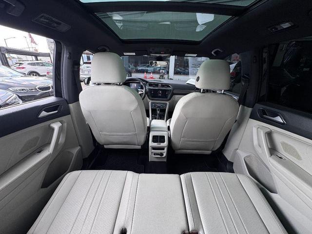 Photo of 2022 Deep Black Pearl Volkswagen Tiguan