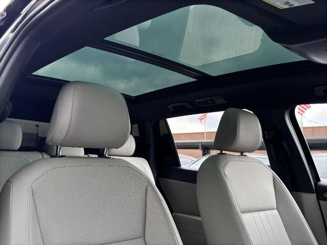Photo of 2022 Deep Black Pearl Volkswagen Tiguan