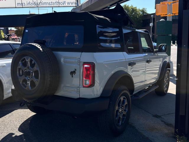 Photo of 2021 Cactus Gray Ford Bronco