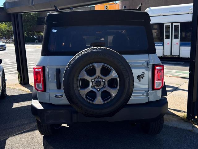 Photo of 2021 Cactus Gray Ford Bronco