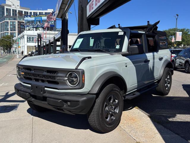 Photo of 2021 Cactus Gray Ford Bronco