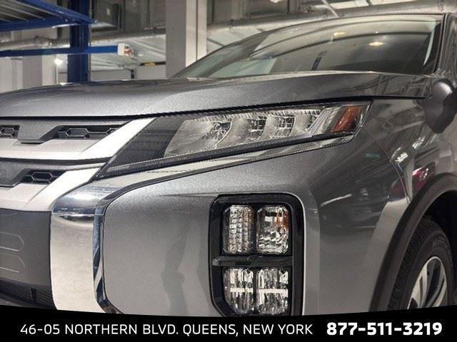 Photo of 2025 Mercury Gray Metallic Mitsubishi Outlander Sport