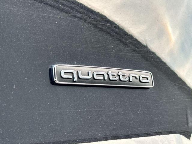 Photo of 2021 Orca Black Metallic Audi Q7