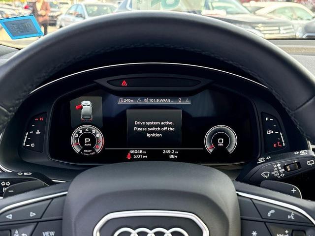 Photo of 2021 Orca Black Metallic Audi Q7