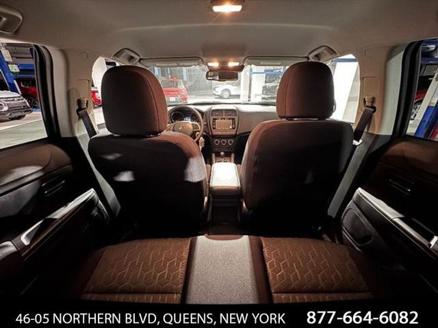 Photo of 2025 Mercury Gray Metallic Mitsubishi Outlander Sport