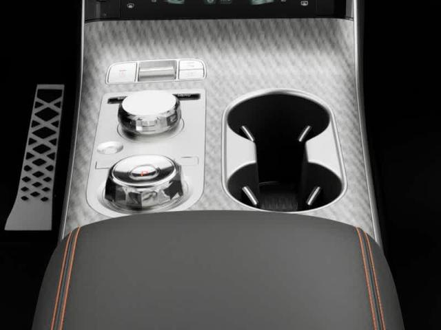 Photo of 2026 Vik Black Genesis GV70