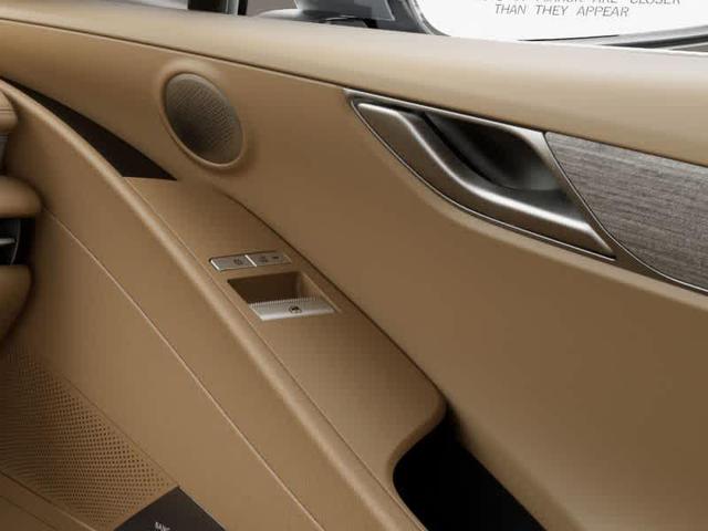 Photo of 2025 White Genesis G80