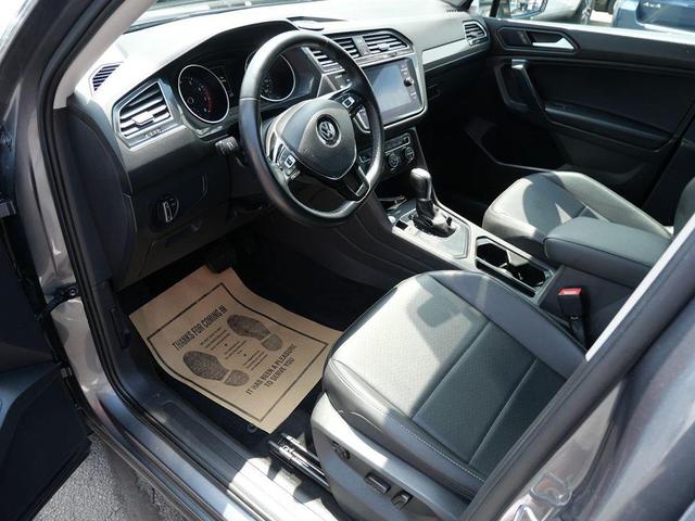 Photo of 2019 Platinum Gray Metallic Volkswagen Tiguan