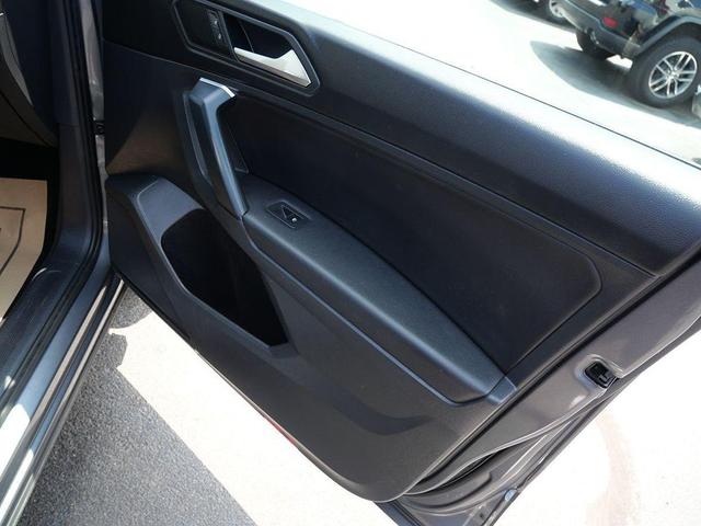 Photo of 2019 Platinum Gray Metallic Volkswagen Tiguan