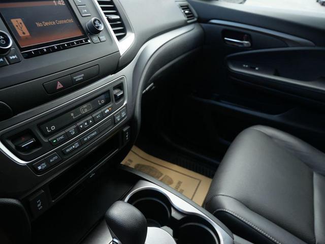 Photo of 2019 Crystal Black Pearl Honda Ridgeline