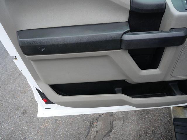 Photo of 2018 Oxford White Ford F-150