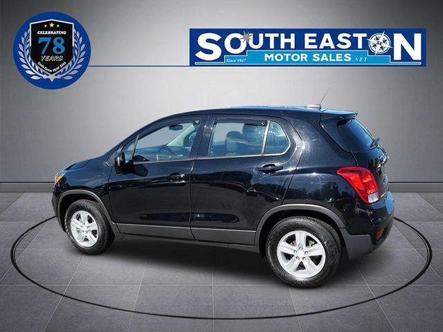 Photo of 2017 Mosaic Black Metallic Chevrolet Trax