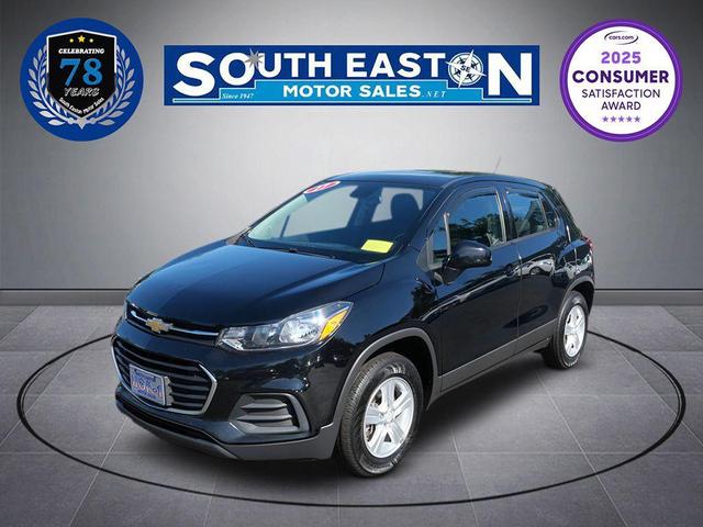 Photo of 2017 Mosaic Black Metallic Chevrolet Trax