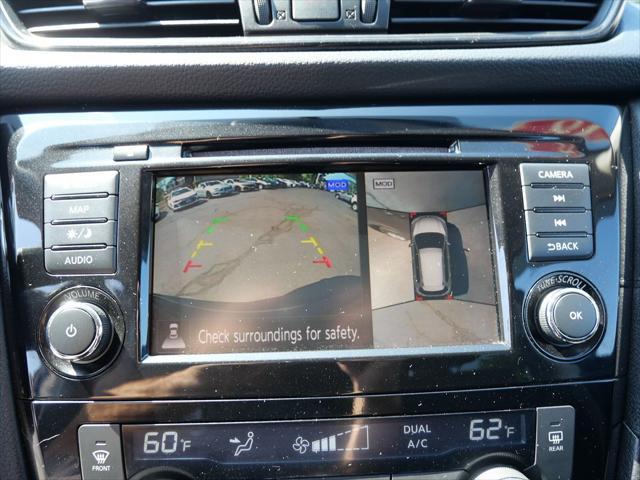 Photo of 2018 Magnetic Black Nissan Rogue