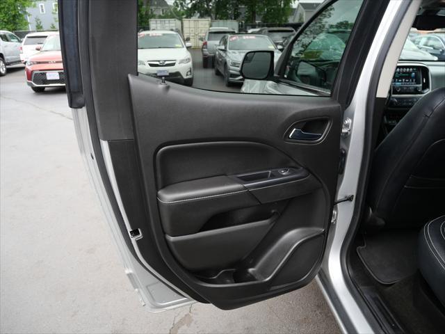 Photo of 2018 Quicksilver Metallic GMC Canyon