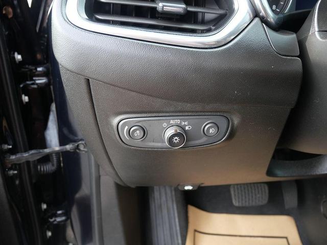 Photo of 2020 Midnight Blue Metallic Chevrolet Equinox