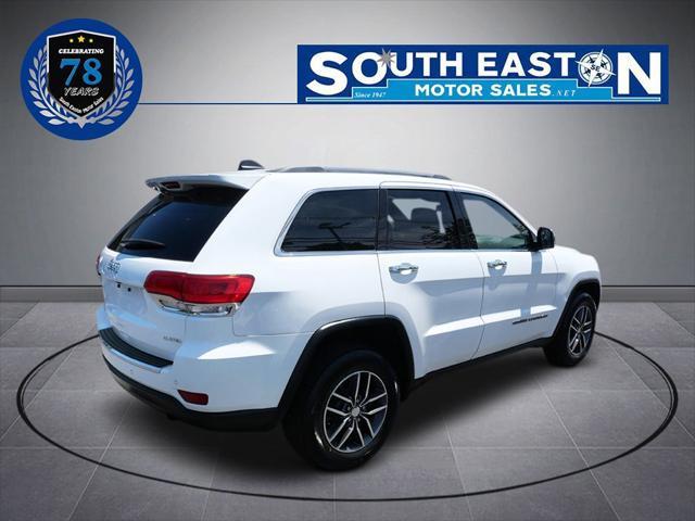Photo of 2018 Bright White Clearcoat Jeep Grand Cherokee