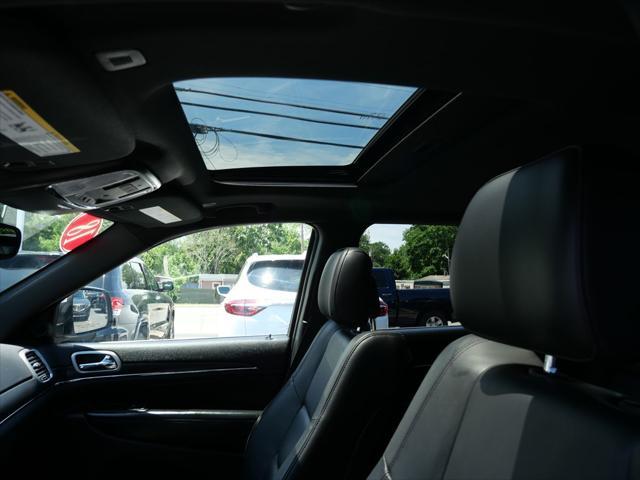 Photo of 2018 Bright White Clearcoat Jeep Grand Cherokee