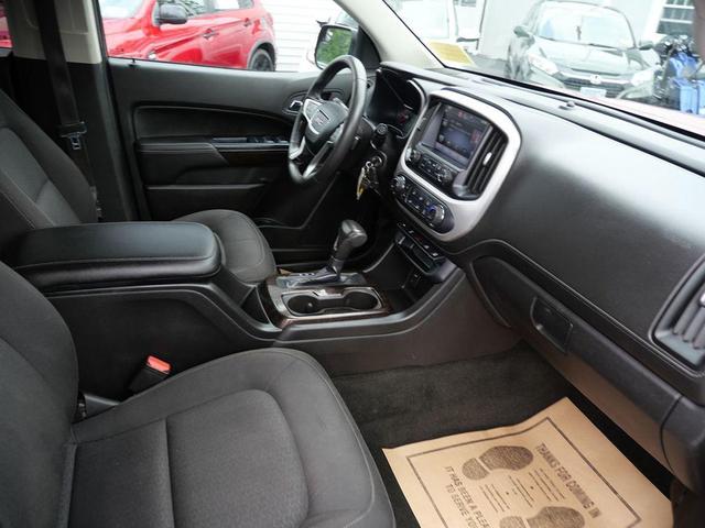 Photo of 2015 Copper Red Metallic GMC Canyon