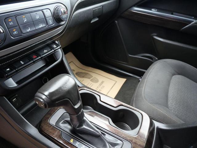 Photo of 2015 Copper Red Metallic GMC Canyon
