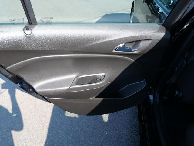 Photo of 2018 Mosaic Black Metallic Chevrolet Cruze
