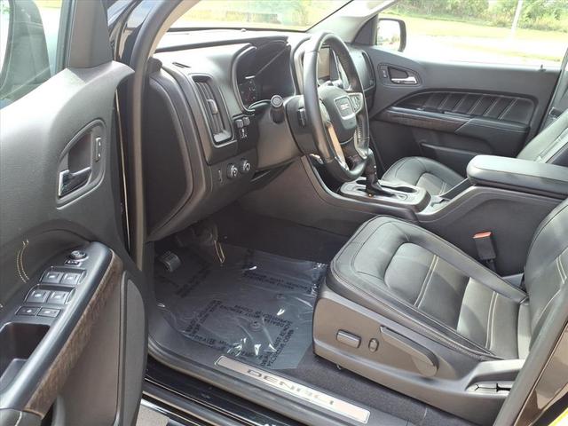 Photo of 2021 Onyx Black GMC Canyon