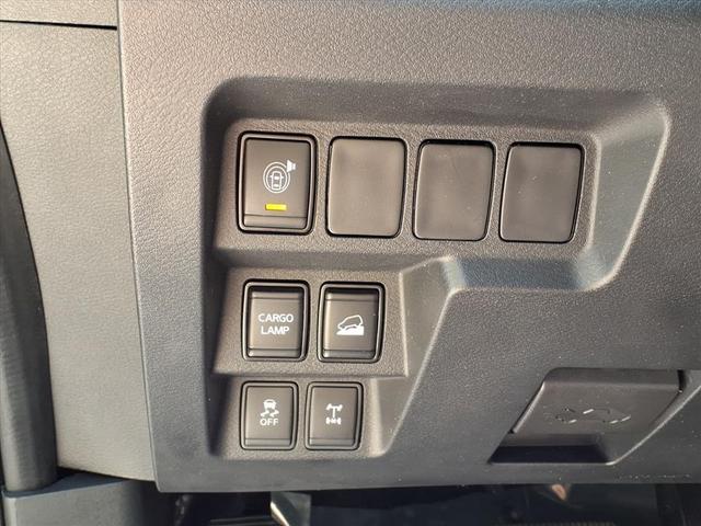 Photo of 2022 Gun Metallic Nissan Frontier