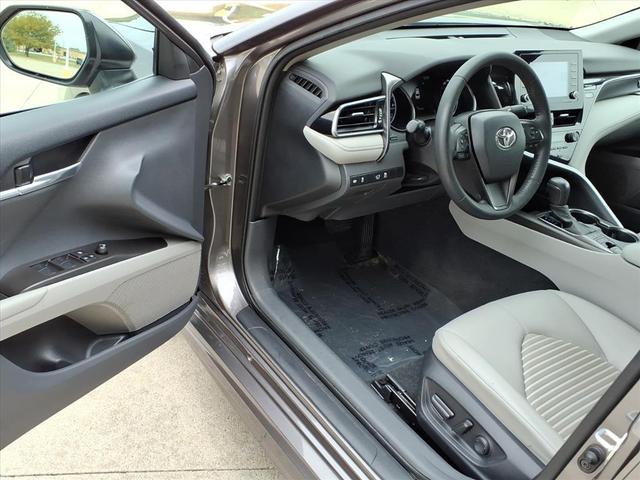 Photo of 2023 Predawn Gray Mica Toyota Camry