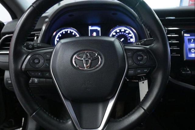 Photo of 2019 Midnight Black Metallic Toyota Camry