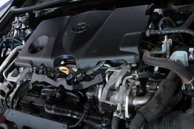 Photo of 2019 Midnight Black Metallic Toyota Camry