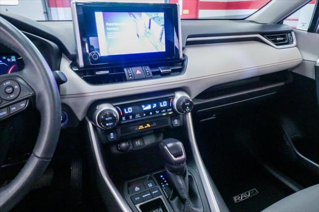 Photo of 2023 Wind Chill Pearl Toyota RAV4