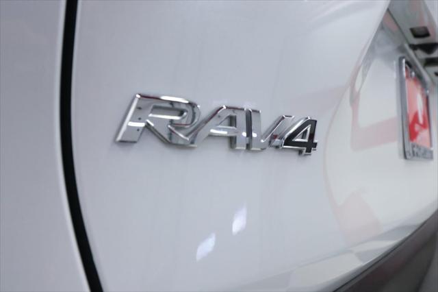 Photo of 2023 Wind Chill Pearl Toyota RAV4