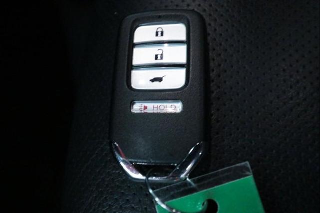 Photo of 2020 Lunar Silver Metallic Honda HR-V