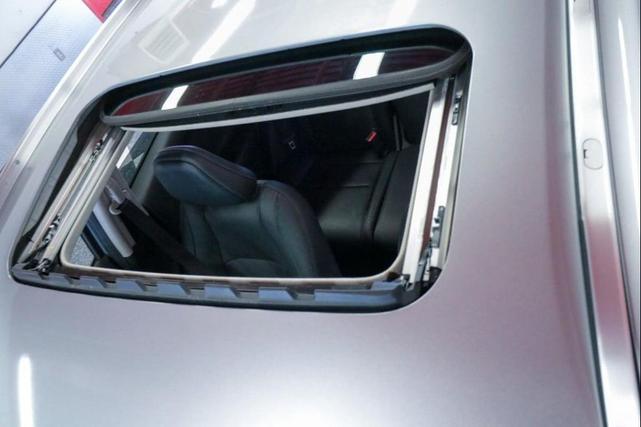 Photo of 2020 Lunar Silver Metallic Honda HR-V