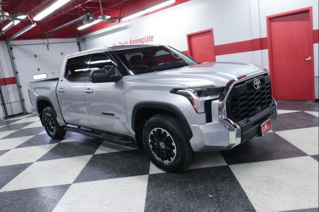 Photo of 2022 Celestial Silver Metallic Toyota Tundra