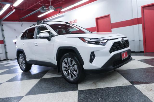 Photo of 2023 Wind Chill Pearl Toyota RAV4