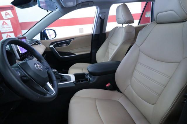 Photo of 2023 Wind Chill Pearl Toyota RAV4
