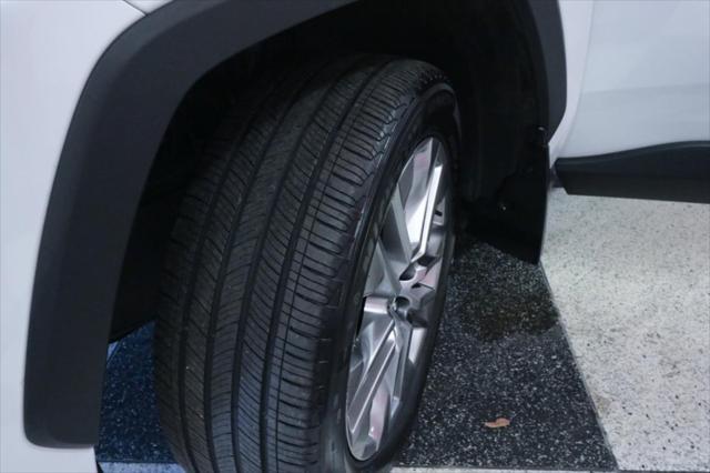 Photo of 2023 Wind Chill Pearl Toyota RAV4