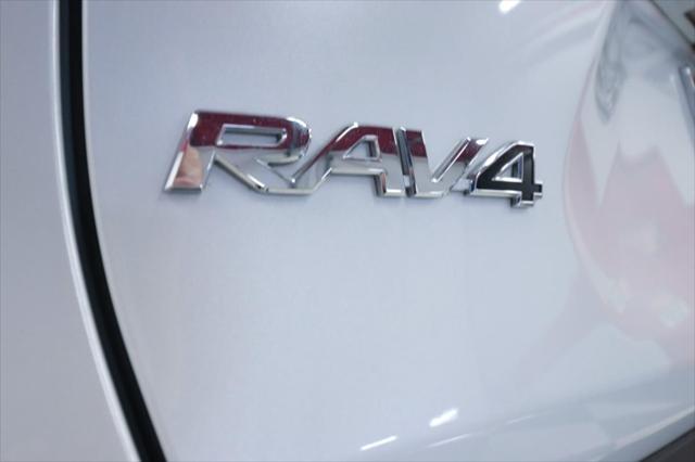 Photo of 2023 Wind Chill Pearl Toyota RAV4