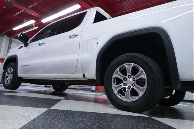 Photo of 2025 Summit White GMC Sierra 1500