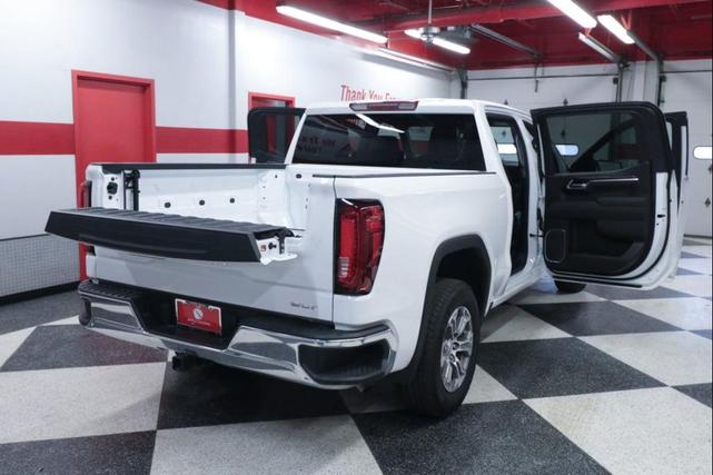Photo of 2025 Summit White GMC Sierra 1500