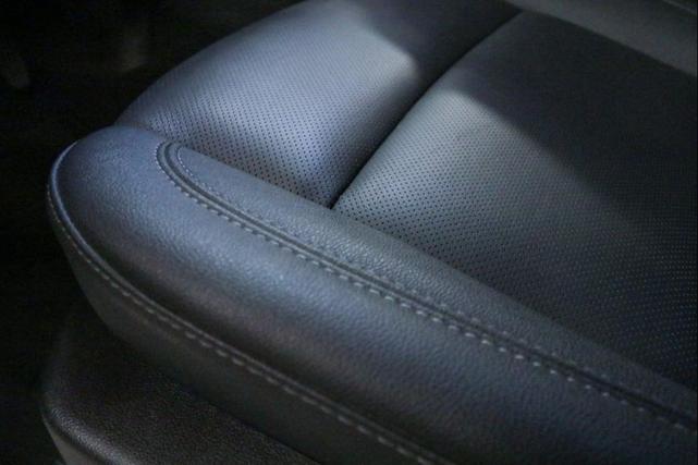 Photo of 2025 Summit White GMC Sierra 1500