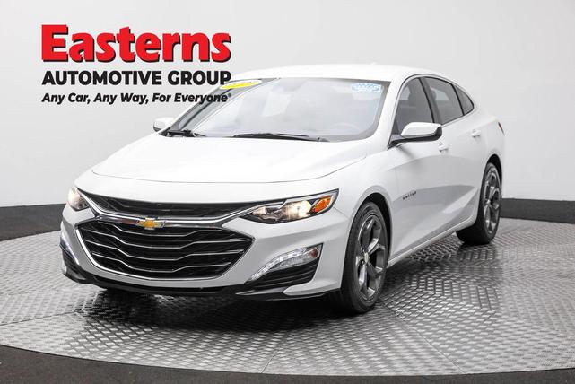 Photo of 2023 Summit White Chevrolet Malibu