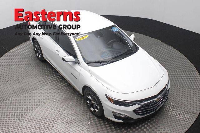 Photo of 2023 Summit White Chevrolet Malibu